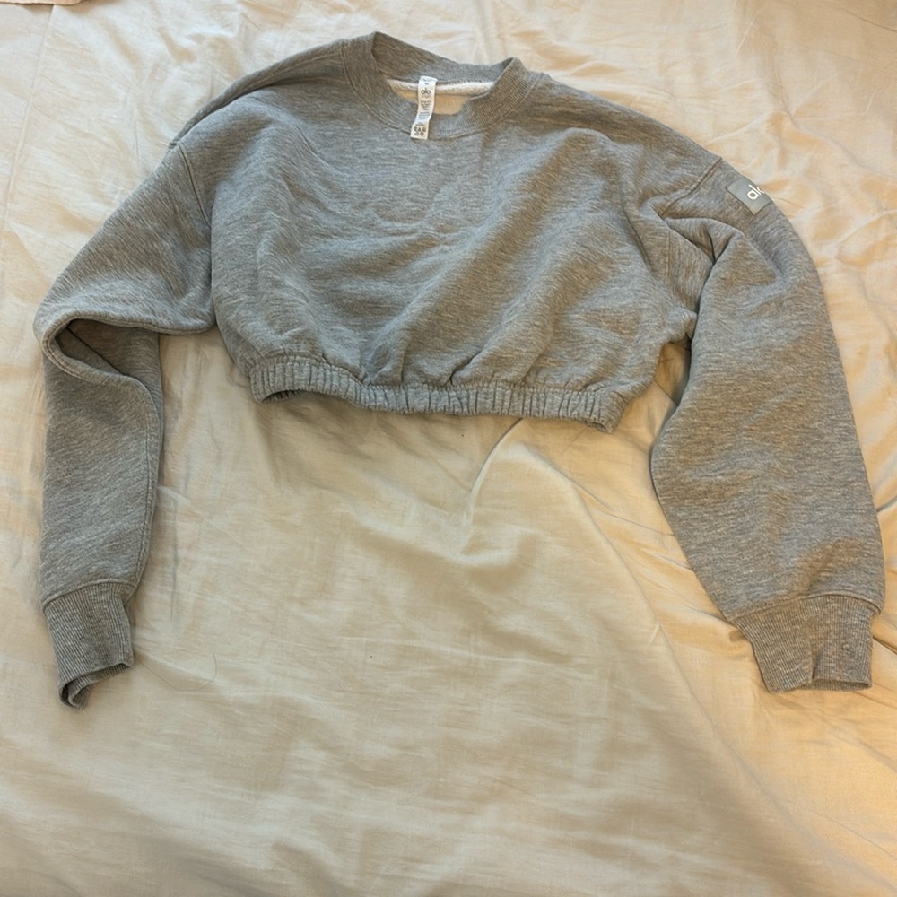 Alo Yoga Grey Cropped sweatshirt